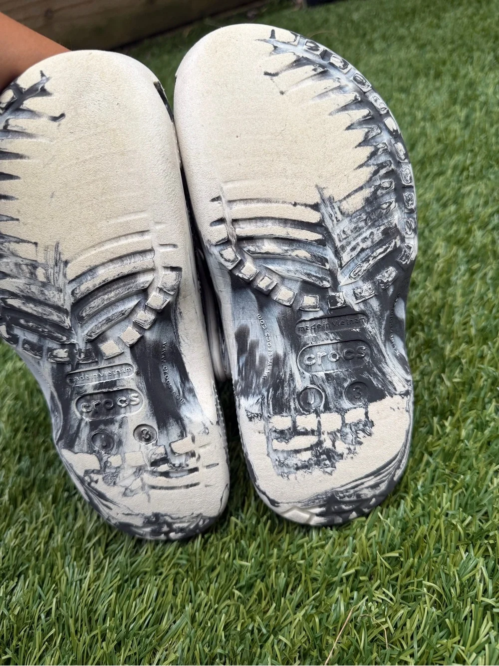 CROCS stylish marbled